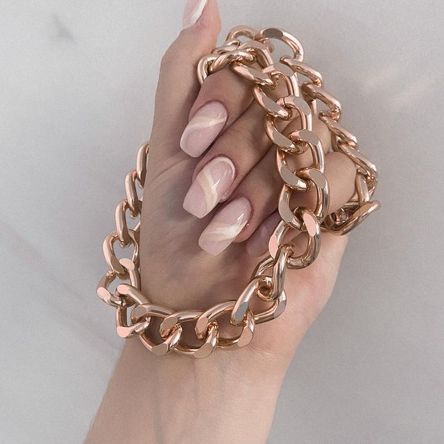 beriatox в LOOKY. #masternails,#nails,#nailsdisign,#combimanicure,#маникюрныйинстаграм,#маникюр,#nailsofinstagram,#наращиваниеногтей,#наращивание,#instanails,#instagram,#дизайнногтей,#нюдовыйманикюр,#nudenails. Ногти - это визитная...