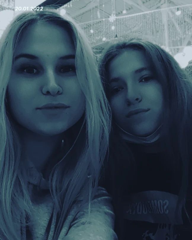 mimiskame в LOOKY — Вот и встретились.
Встрече проходят все режи и режи, так не 