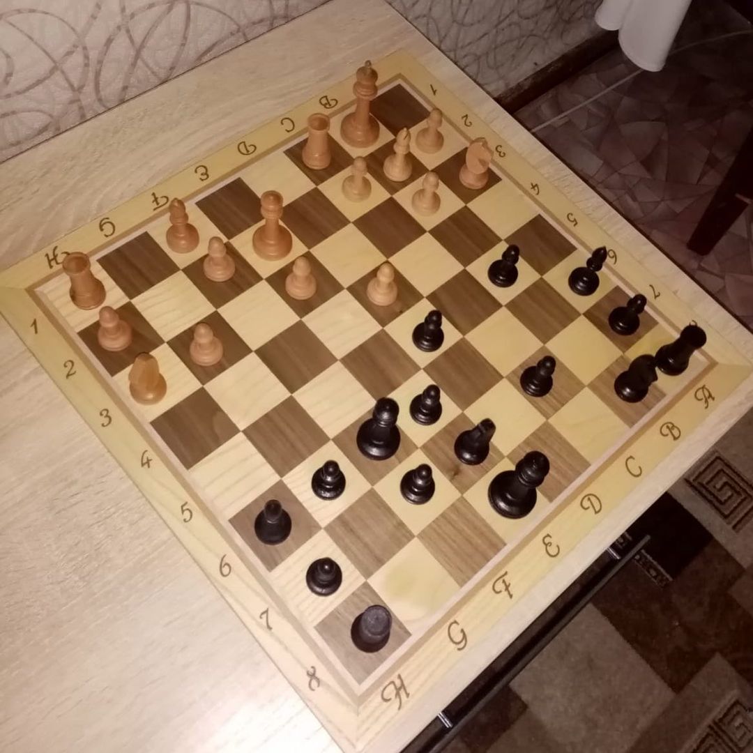 Ещё один счастливый заказчик, в этот раз доска с фигурами ))) #шахматнаядоска #шахматы