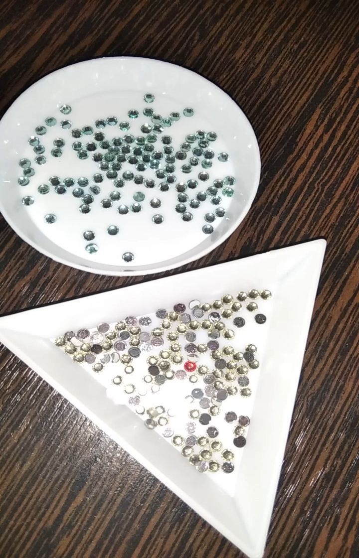  в LOOKY — Собираю сейчас алмазную💎 картину по фотографии. И в ней при