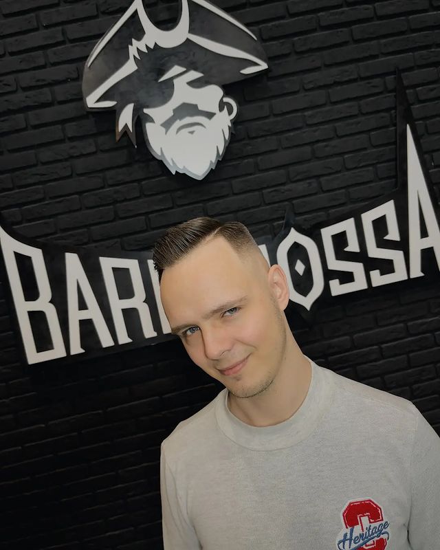 _aleksee8_nikita_ в LOOKY. #barbershopBarbarossa💈. #barbershopBarbaross...