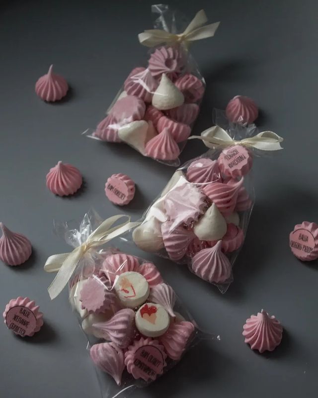tortikisofi в LOOKY. . Безе много не бывает...
