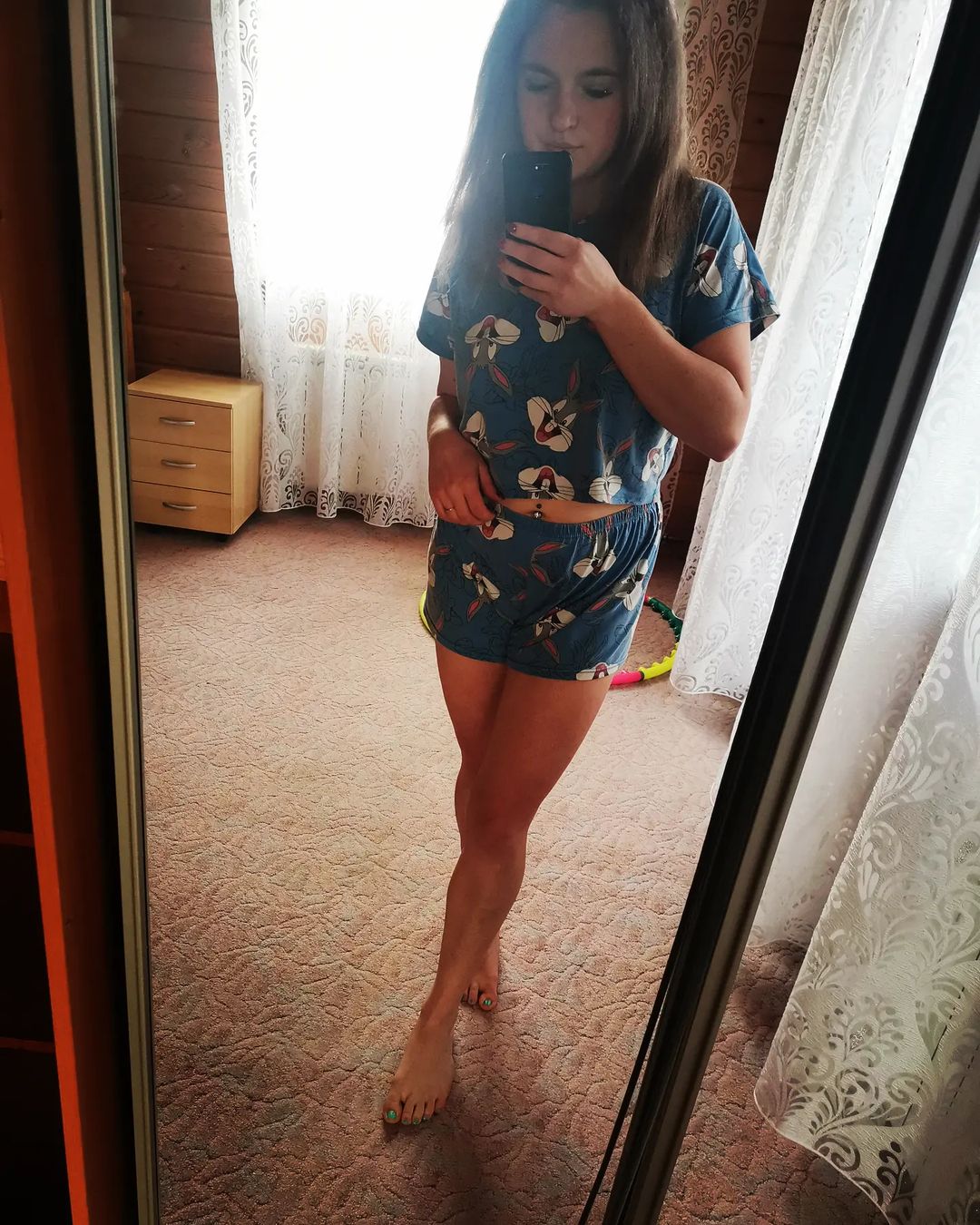 kisa240397 в LOOKY — Главная моя проблема в том, что в заднице ещё играет детство