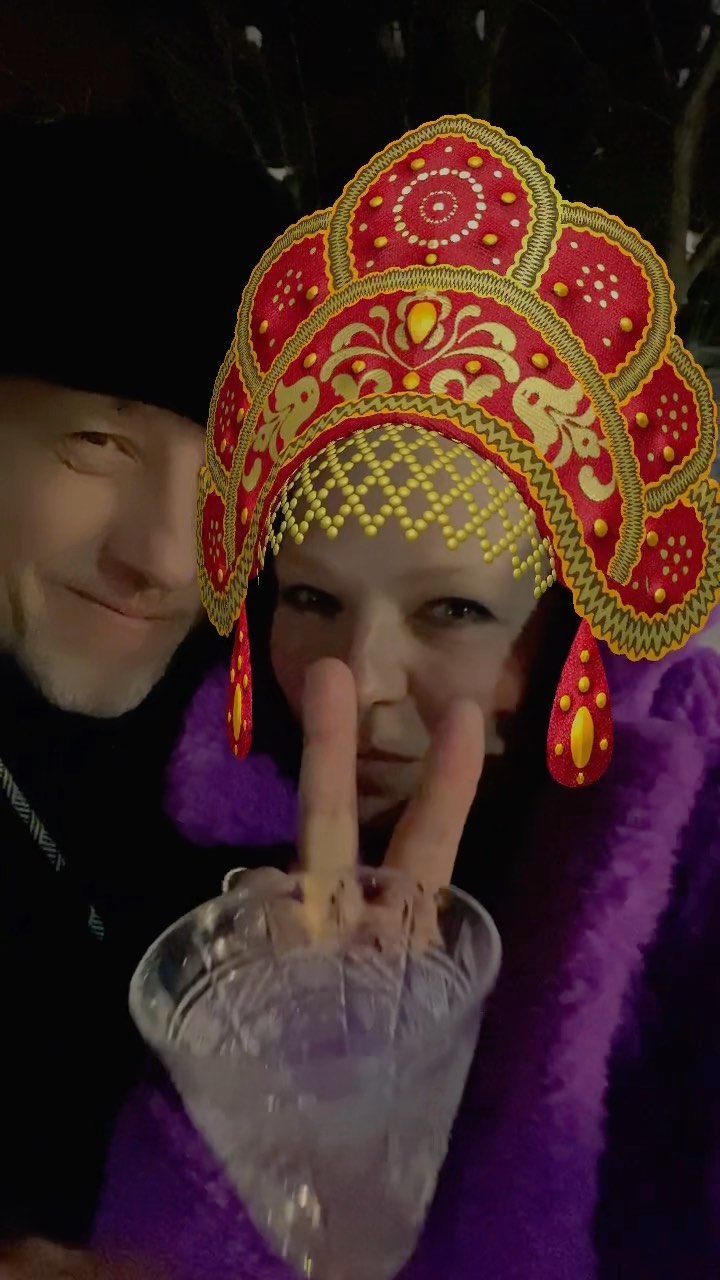 mikhalych_1966 в LOOKY. . Всех с пятницей!;)