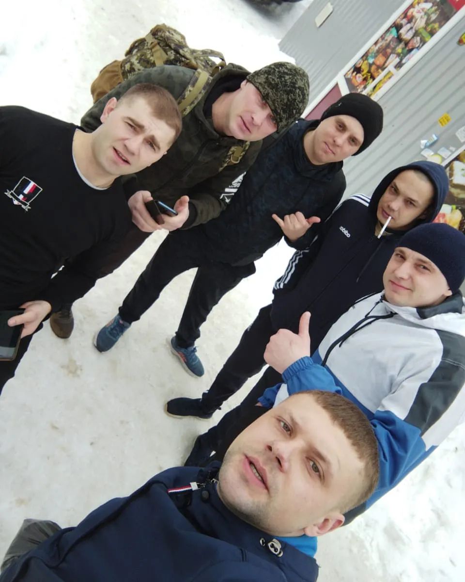 bratan_27rus в LOOKY — публикация