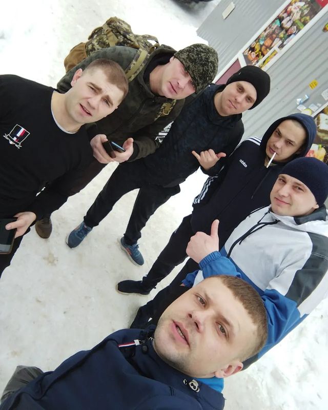 bratan_27rus в LOOKY. . null