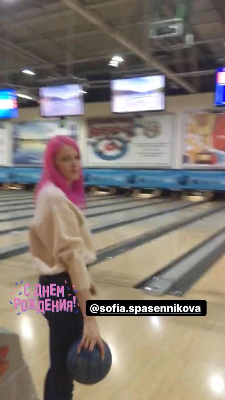 tolyan_samizdato в LOOKY. . С твоим днём, любима...