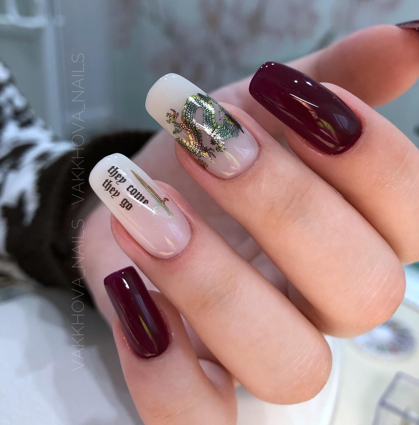 vakkhova_nails в LOOKY. . Маникюр играет в жиз...