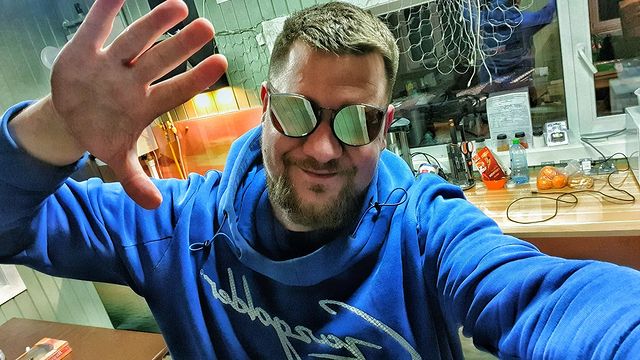 oleg_blago_goriya в LOOKY. . Жить — значит менять...