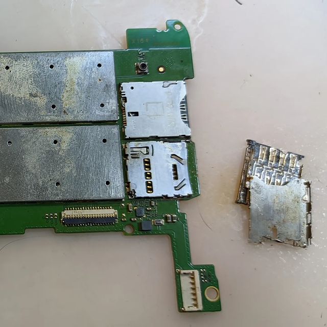 maxim_gsm в LOOKY. . Alcatel P320x. Замен...