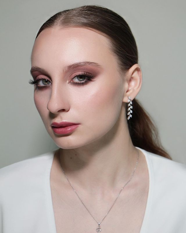 leodarmakeup в LOOKY. #макияжростов,#визажистростов,#вечерниймакияж,#вечерниймакияжростов,#небледно,#новогодниймакияж,#новогодниймакияжростов,#праздничныймакияж,#праздничныймакияжростов,#прическиростов,#укладкиростов. 😍😍
Макияж и укладк...