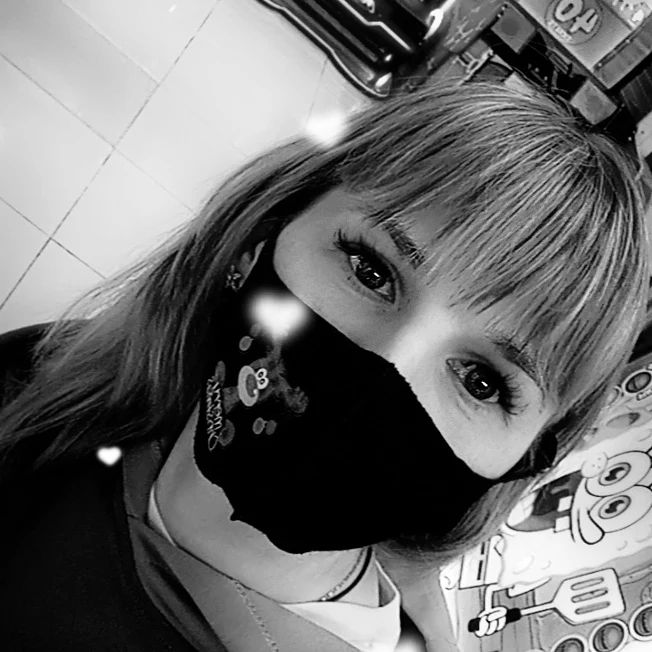 Блеск в глазах зажигает только #любовь