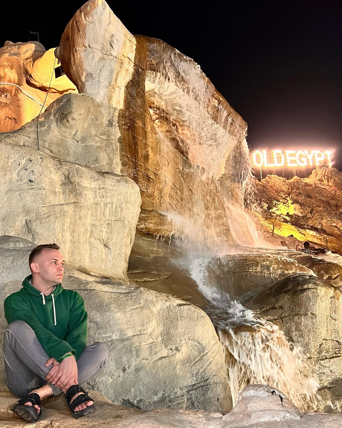 volodko_singer in LOOKY. . Круто что все рядом ...