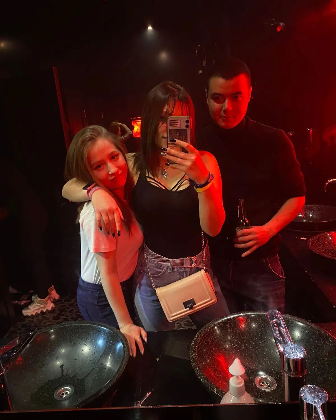 kinulya_30.11 в LOOKY — публикация