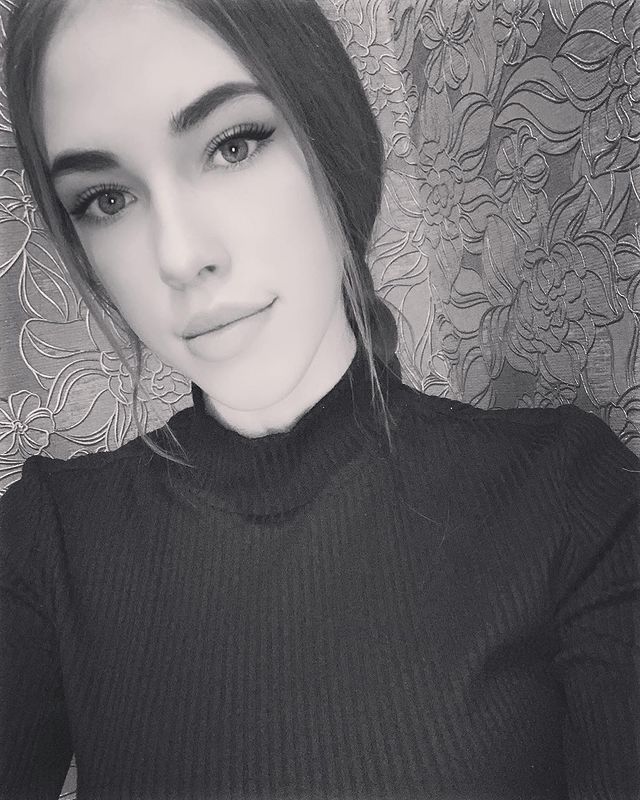 irishka__a01 в LOOKY. . 🖤🤍