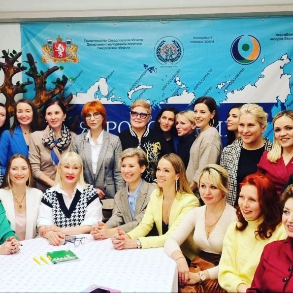 oxi557 в LOOKY — Участницы Первого женского съезда
