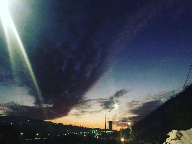 koshindra в LOOKY. #закат,#крыло,#облако,#небо. Вчерашний закат с не...