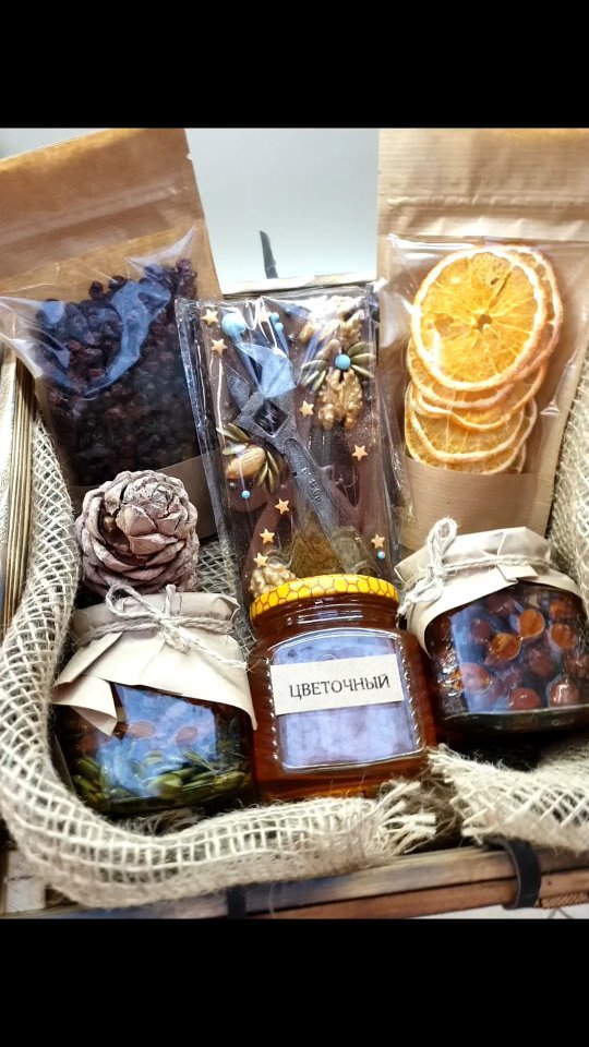 honey_from_a_bear in LOOKY. #орехивмеду,#орехивмедупермь,#орехивмедупермь,#полезнаясладостьпермь,#медпермь,#подаркипермь,#подарки,#подаркинаноыйгод,#пермь,#8марта,#медовыйсэм,#напиткипокрепче,#подарокколлеге,#подарокучителю,#23февраля,#шоколадпермь. Подарок в деревянной...