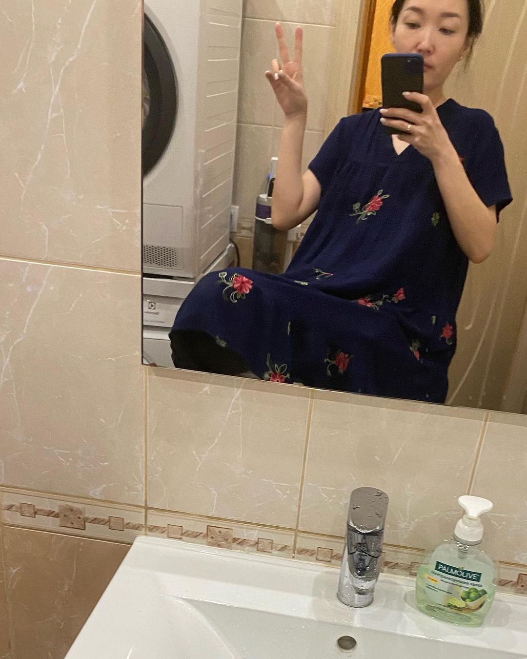 Вот так время от времени Ваня общается с Пельмешком😅🤭😘