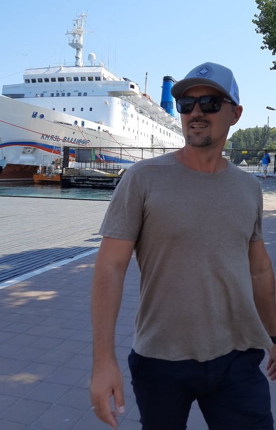 vit__ta в LOOKY. . За тобой  как за кам...