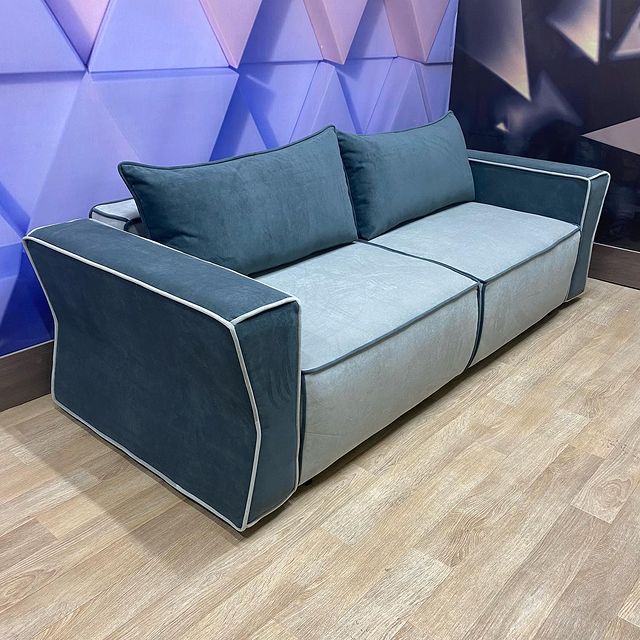 visconte.mebel в LOOKY. #мягкаямебель,#мебельчелябинск,#мебельсдоставкой,#дизайн,#дизайнерскийдиван,#дизайнинтерьера,#интерьер,#интерьерныйдиван,#кровать,#пуф,#кресло,#банкетка,#каретнаястяжка,#лофт,#диванскантом,#мебельмск,#мебелькрасноярск,#мебельтюмень,#мебельсургут,#мебельотпроизводителя,#мебельнаяфабрика. 🚩диван выполнен по ...