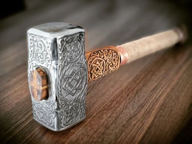 masterskaya_vega в LOOKY. #молот,#оберег,#звездаруси,#квадратсварога,#алатырь,#родныебоги,#роднаявера,#роднаякультура,#Русь,#Русьведическая,#ручнаяработа,#резьба,#травление,#вега. Сварога славим! Кова...