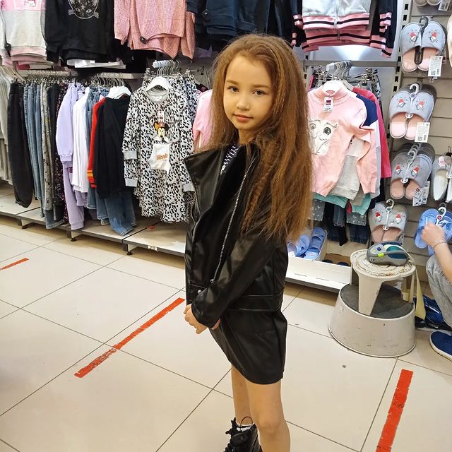 ekaterinabelaya77777 в LOOKY. . У моей девочки сегод...
