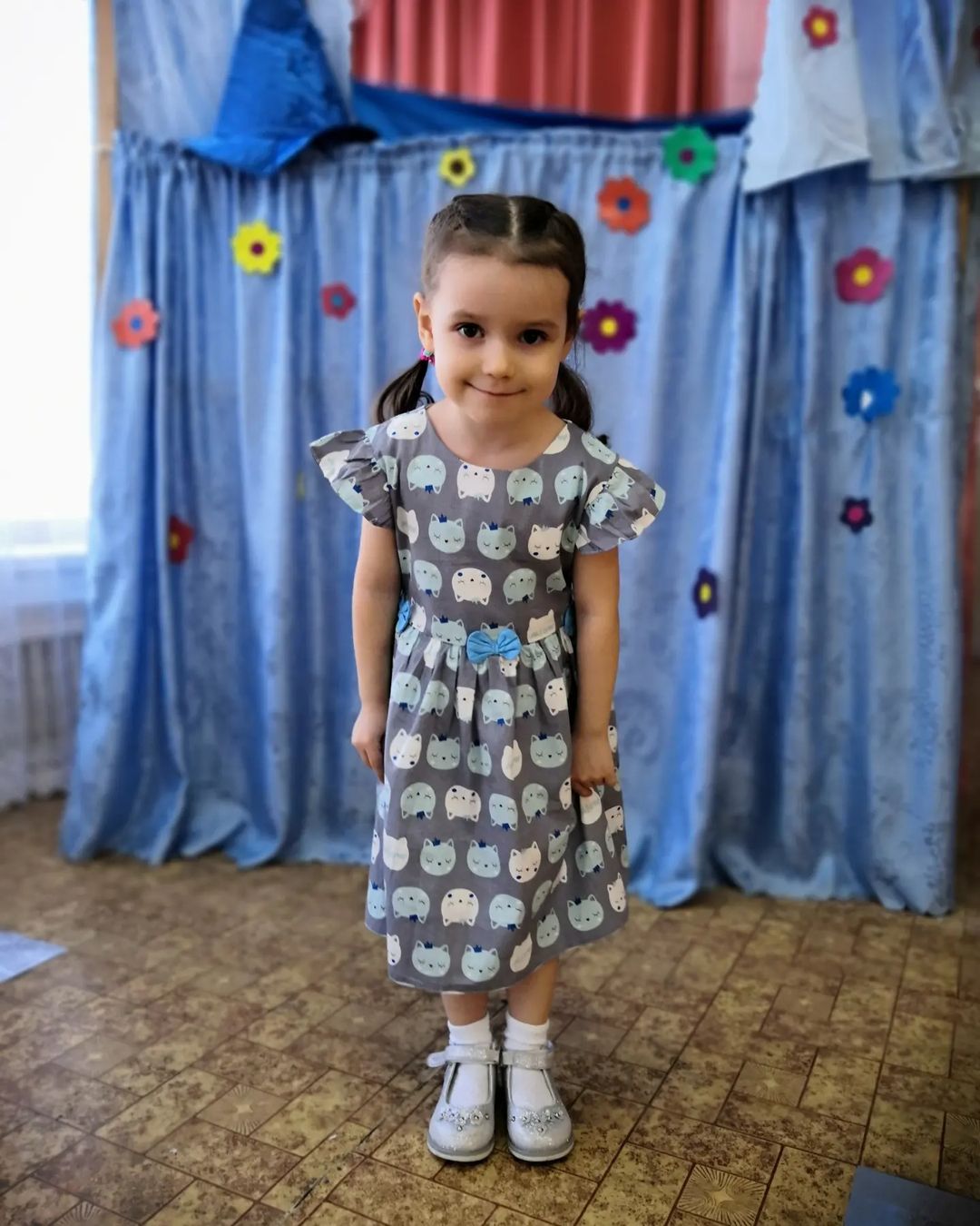 /Утренник к 8марта💐/
⠀
Красотка наша ❤️
#какрастетварварасергеевна #моментыкульпиных #счастьеесть #счастьевдетях #счастливаямама #8марта #утренник #всадике #праздник