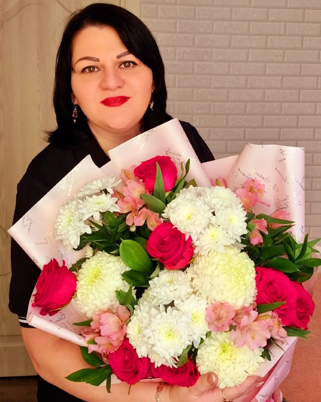 Дорогие мои, любимые девчата😍
Спасибо за путь который мы шли плечом к плечу, за доверие, за заботу, за дружбу, за все спасибо❤
И за ваш сюрприз с самого раннего утра🔥🔥🔥