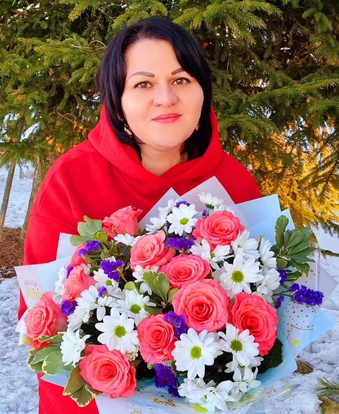 А тем временем сюрпризы продолжаются🌺
Любимые мои, мудрые, могучие, терпеливые и заботливые наставники😍 Огромное спасибо за ваше внимание, за то что вырастили, за то что всегда рядом и за этот прекрасный букет❤😘