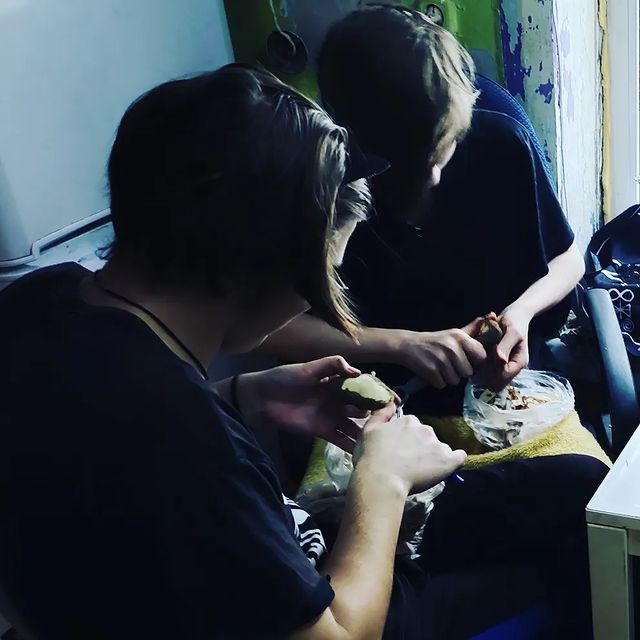 kirao4j в LOOKY. #прощеноевоскресение#семья#уют. У кого-то блины,а у ...