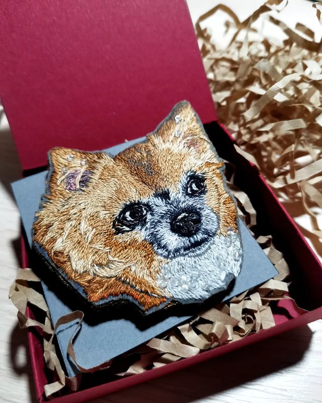 ol.lemann в LOOKY. #вышивкагладью,#вышивка,#embroidery,#handmade,#embroideryart,#вышивкабисером,#ручнаяработа,#вышивканаодежде,#embroiderylove,#вышивкакрестом,#ручнаявышивка,#handembroidery,#embroiderydesign,#гладь,#рукоделие,#вышивкаручнойработы,#needlework,#вышивкакрестиком,#брошь,#вышивкалентами,#вышивканазаказ,#вышитаяброшь,#crossstitch,#вышиваю,#современнаявышивка,#брошьручнойработы,#брошьгладью,#чихуахуа,#чихуа,#собака. ❤️🐾
#вышивкагладью ...