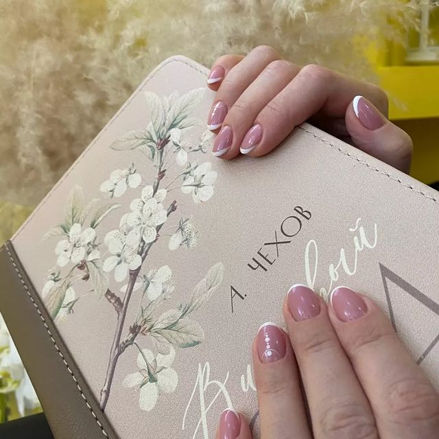 nails72.svetlana в LOOKY. #маникюртюмень,#педикюртюмень,#маникюр72,#педикюр72,#маникюринстаграм,#маникюртмн72,#педикюртмн72,#nails72,#nailtmn,#nails,#manikur72,#manicure,#градиент,#омбрэнаногтях,#дизайнногтей72. Фрэнч🥰 классика все...