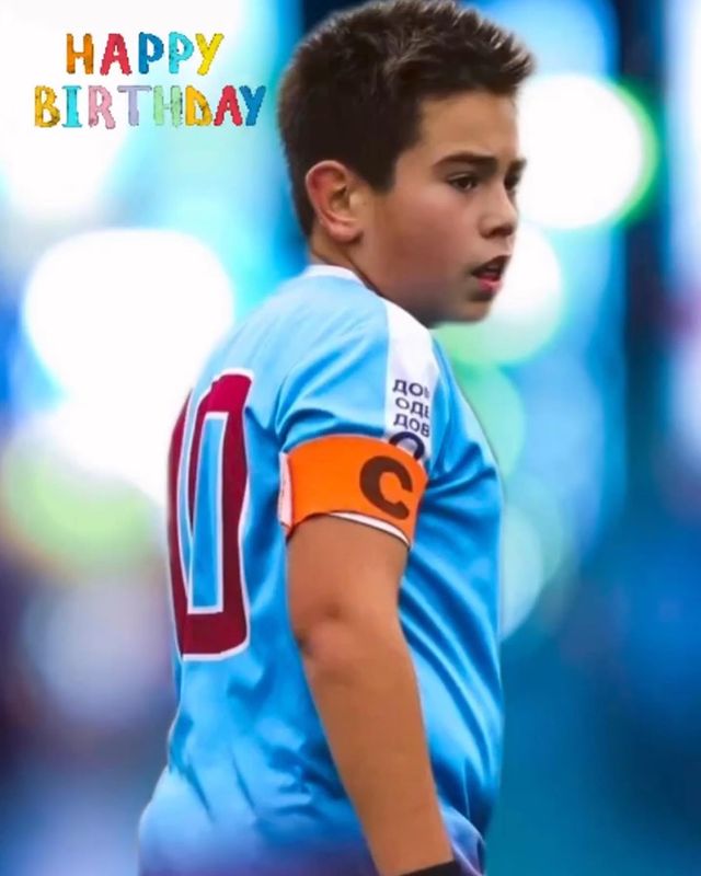 yuliyaofficail в LOOKY. . С 13-летием, мой род...