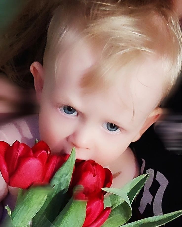 С 8 марта, милые леди
#8марта #цветы #спраздником #сыночек #Тимоша