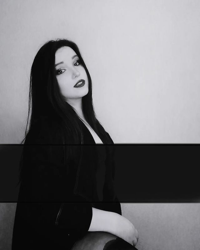 nicktashabane в LOOKY. #black-white#thegirlinblack#photo#black-whitephoto#photography#art. 🤍Чёрно-белая атмосф...