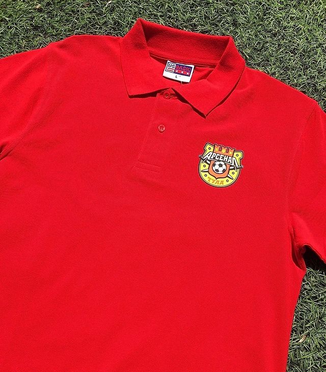 arsenaltula.shop в LOOKY. . Лаконичная футболка-...