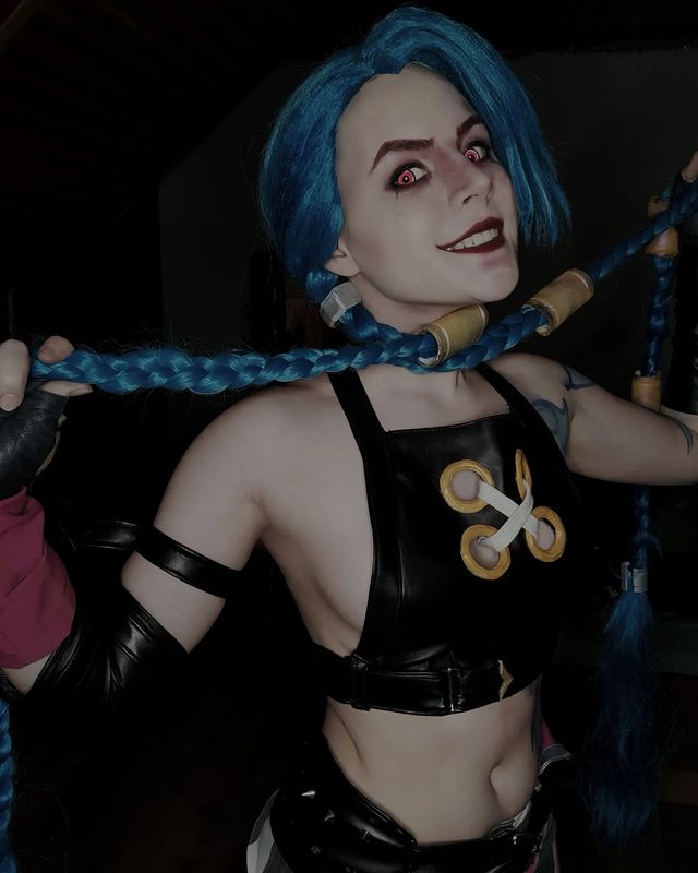 juliapyrinova in LOOKY. #leagueoflegendscosplay,#leagueoflegends,#arcane,#arcanelegends,#arcanejinx,#arcanejinxcosplay,#jinxcosplay,#jinxed,#jinx,#jincsarcane,#cosplaylol,#cosplay,#cosplayjinx,#cosplayleagueoflegends,#cosplaygirl,#косплейджинкс,#косплеерша,#косплей,#лигалегенд,#лигалегендкосплей,#лол,#джинкслигалегенд,#джинкс,#джинксаркейн. Такс, не смотря на м...