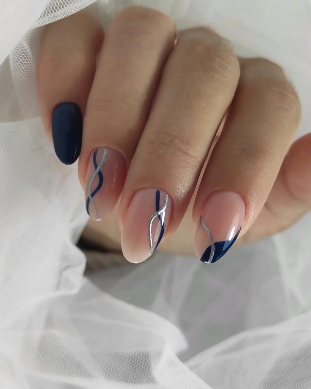 derbasova_i_am в LOOKY. #маникюрастрахань,#наращиваниеногтейастрахань,#дизайнногтей,#ногти2022,#дизайнногтей2022. Минимализм👌🏻 когда...