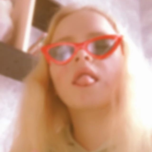 dashuka_228_ in LOOKY. . if you love two peop...