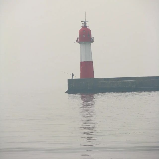 elenamoki в LOOKY. #lighthouse,#blacksea,#Sochi,#море,#черноеморе,#маяк,#рыбак,#спокойствие,#гармония. Спокойствие и гармон...