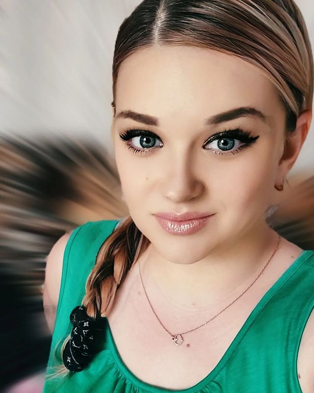 tonechkasergeevna93 в LOOKY. . null