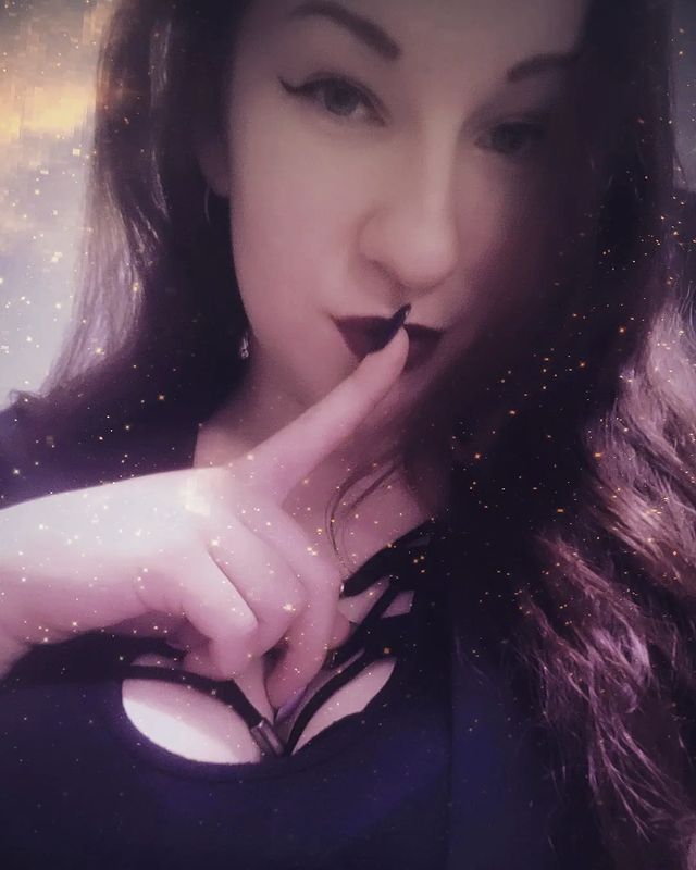 evolet_still в LOOKY. #х*йвойне🤘🏻. Вчера  1⃣0⃣.0⃣4⃣.2⃣0...