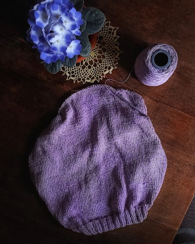 knit_and_art в LOOKY. . Вяжу потихоньку 🌺