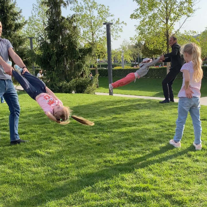 romanenko_family в LOOKY. . Отцы года 🤣🤣🤣