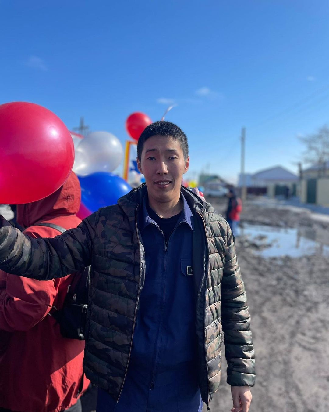 С праздником 1 мая🎈🕊👏. Сорох шаригым костубэтэх😂