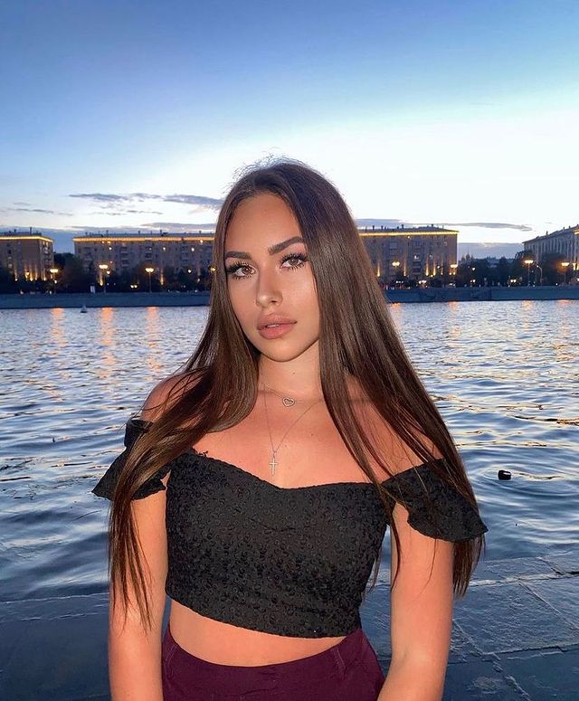 yuliyaofficail в LOOKY. . С 20-летием, солнышк...