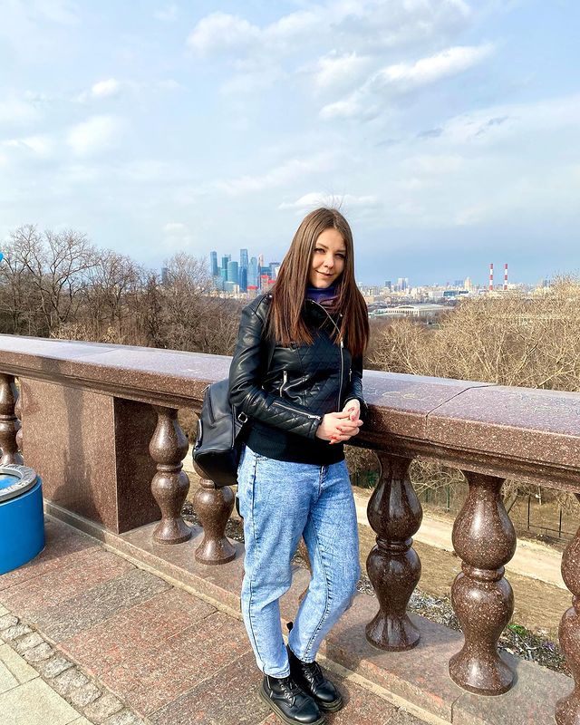 _kris_koroleva_ в LOOKY. #отпуск,#москва,#воробьевыгоры,#прогулкипомоскве,#москвасити. Из-за этих проблем с...