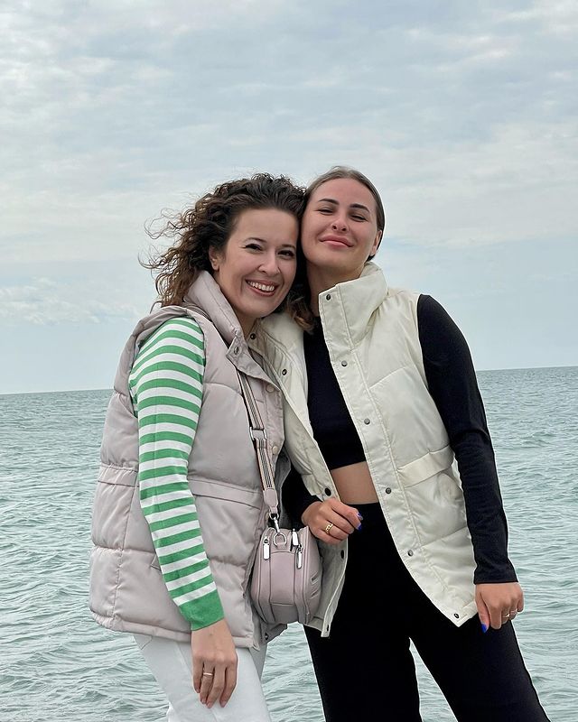 niky.lena в LOOKY. #историяжизни,#путь,#психология,#психолог,#психотерапия,#сочи,#море,#любовь. Я училась у лучших🎓...