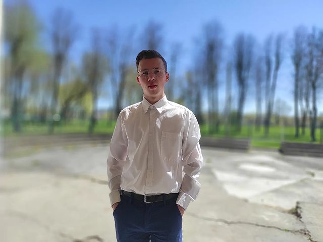 aftert_co в LOOKY. #праздник#9мая#2022#весна#май2022#май#тепло#хорошаяпогода#костюм#победа#лайк#подписка#инста#инстаграм#ошмяны#беларусь#holiday#spring#may#may2022#hot#goodweather#costume#victory#like#follow#insta#instagram#oshmyany#belarus. Война принесла много...